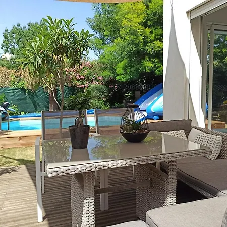 Villa & Piscine Proche Bord De Mer