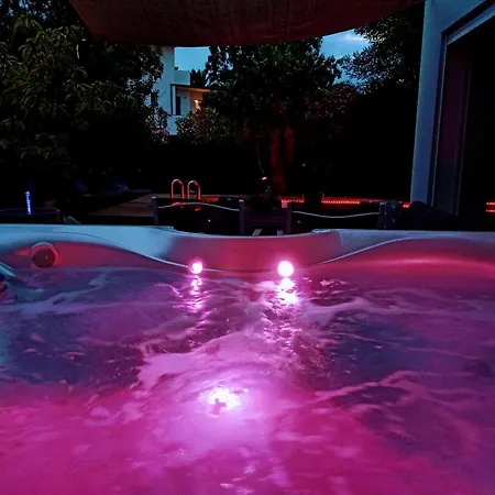 & Piscine Proche Bord De Mer Villa Agde
